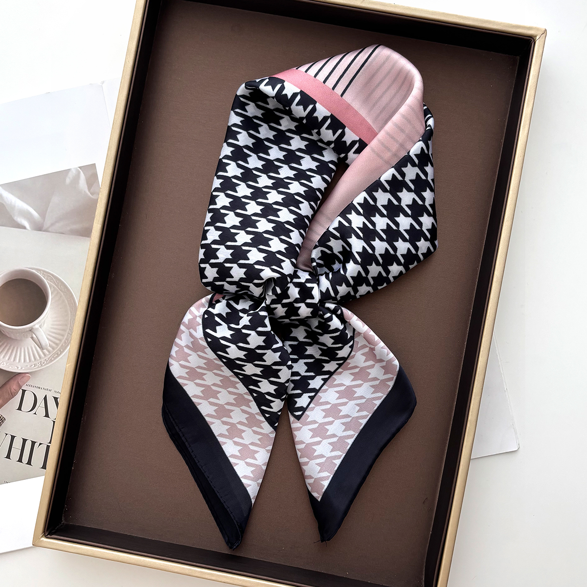 New Printed Square Scarf For W - Silk Neck Scarf recension och pris