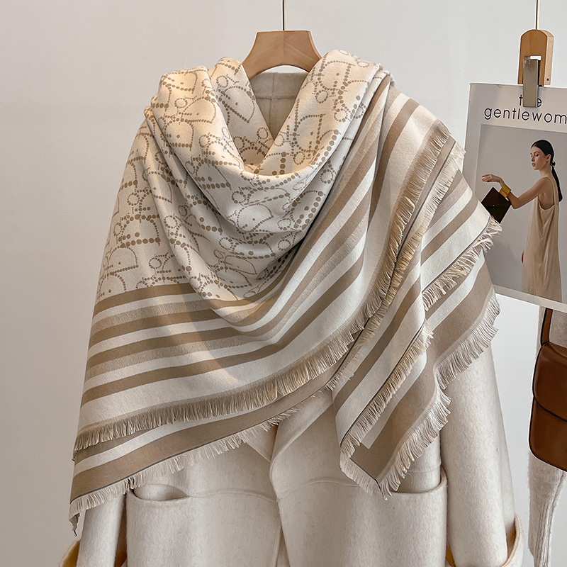 Elegant Striped Design Scarf I - Woven Scarf Blanket recension och pris