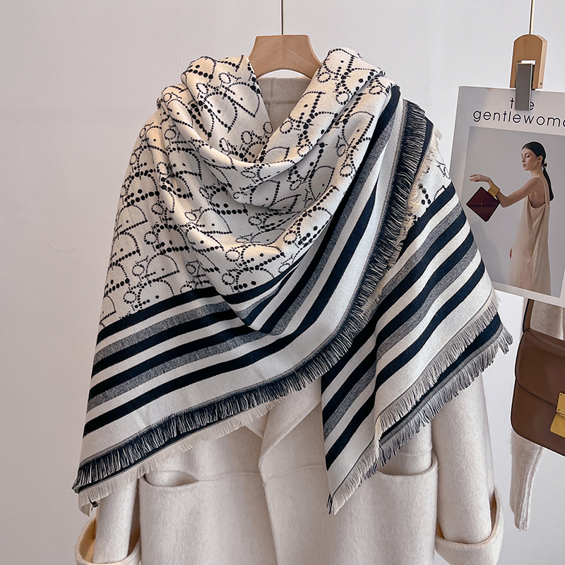 Elegant Striped Design Scarf I - Woven Scarf Blanket recension och pris